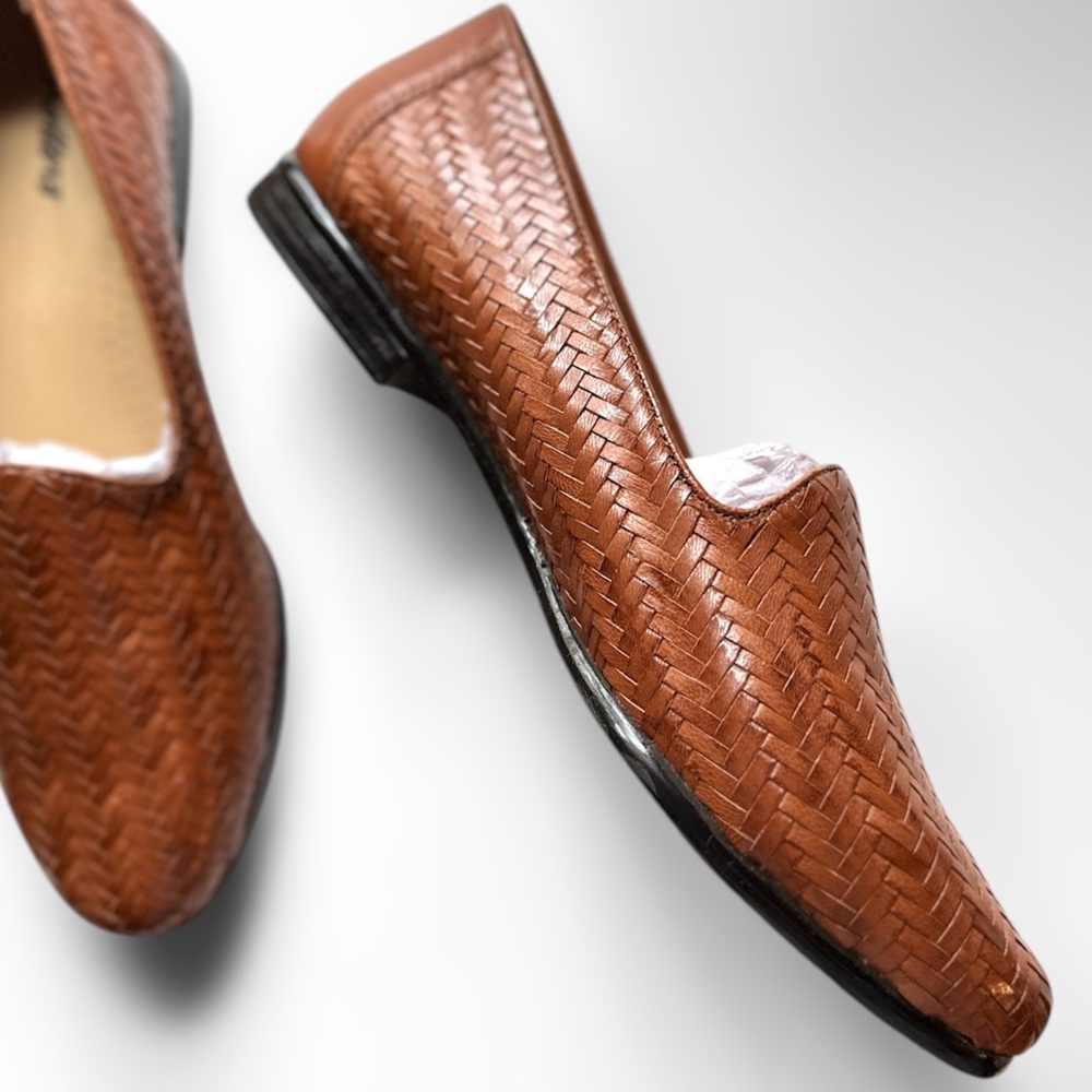 NWOB Trotters Liz lll Slip On’s in Woven Cognac Leather - Women’s 10.5 Narrow
